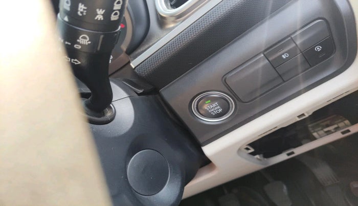 2022 Tata ALTROZ XZ PETROL, Petrol, Manual, 52,080 km, interior