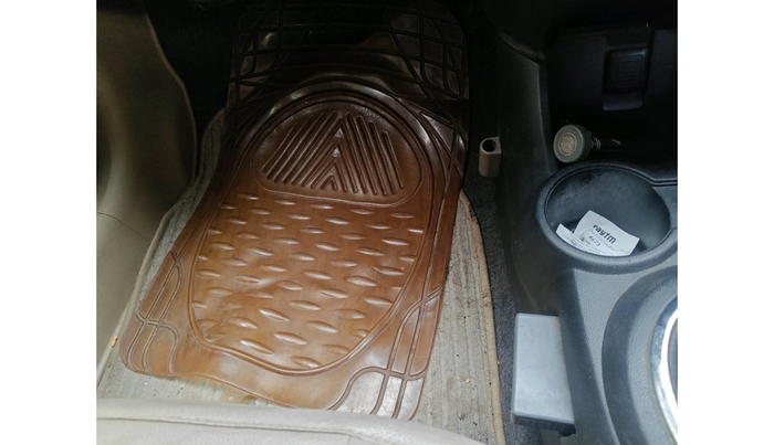 2014 Honda Amaze 1.2L I-VTEC S, Petrol, Manual, 1,13,757 km, interior