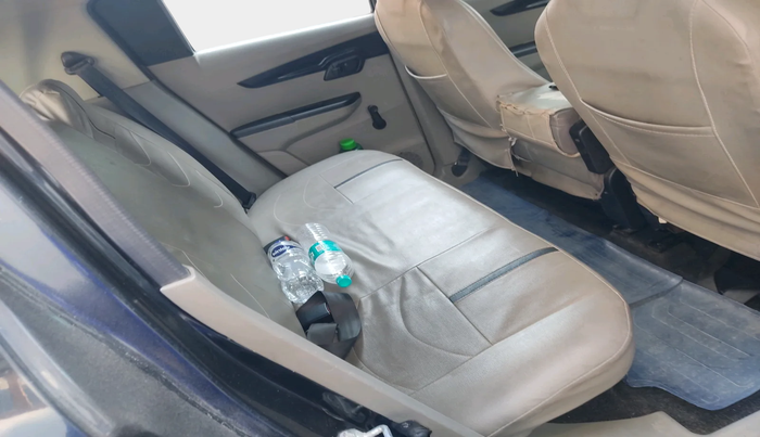 2017 Mahindra Kuv100 K2 6 STR, Petrol, Manual, 26,401 km, interior