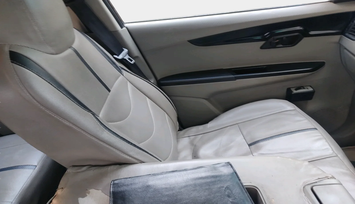 2017 Mahindra Kuv100 K2 6 STR, Petrol, Manual, 26,401 km, interior