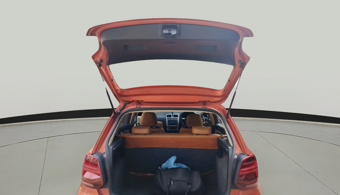 2014 Volkswagen Polo HIGHLINE1.2L, Petrol, Manual, 1,03,457 km, exterior