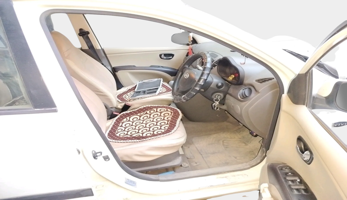 2011 Hyundai i10 MAGNA 1.2, Petrol, Manual, 66,788 km, interior