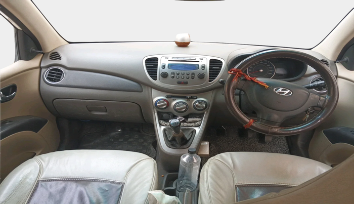 2016 Hyundai i10 SPORTZ 1.1, Petrol, Manual, 96,313 km, interior