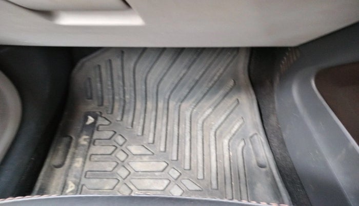 2022 Hyundai AURA S 1.2 CNG, CNG, Manual, 22,361 km, interior