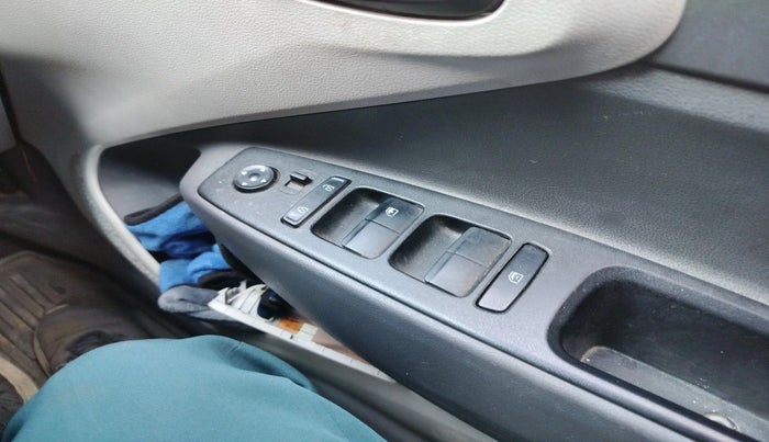 2022 Hyundai AURA S 1.2 CNG, CNG, Manual, 22,361 km, interior