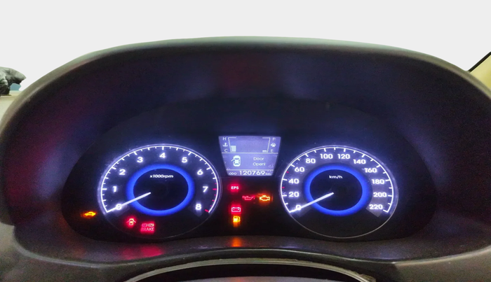 2015 Hyundai Verna FLUIDIC 4S 1.6 VTVT S(O), Petrol, Manual, 1,20,769 km, interior