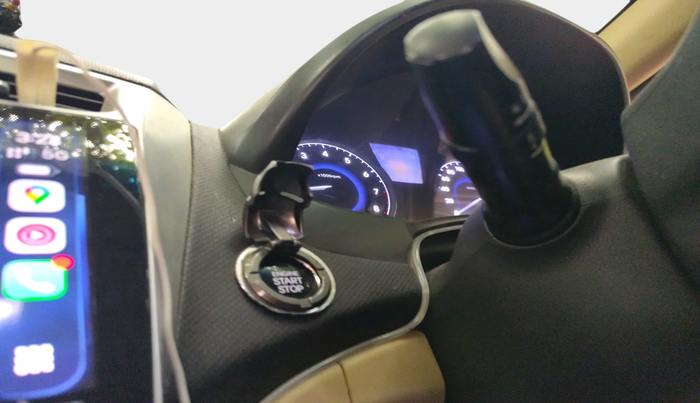 2015 Hyundai Verna FLUIDIC 4S 1.6 VTVT S(O), Petrol, Manual, 1,20,769 km, interior