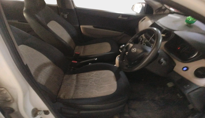 2014 Hyundai Grand i10 SPORTZ 1.2 KAPPA VTVT, Petrol, Manual, 73,984 km, interior