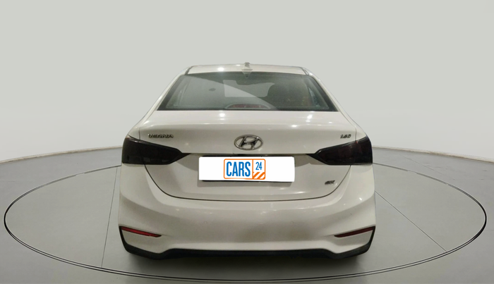 2017 Hyundai Verna 1.6 SX (O) CRDI MT, Diesel, Manual, 92,024 km, exterior