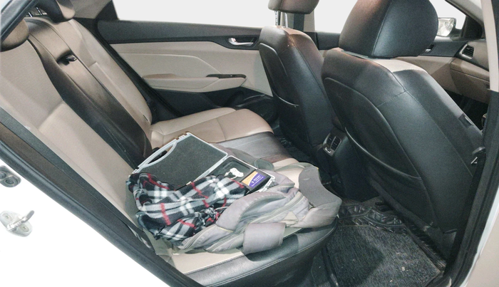 2017 Hyundai Verna 1.6 SX (O) CRDI MT, Diesel, Manual, 92,024 km, interior