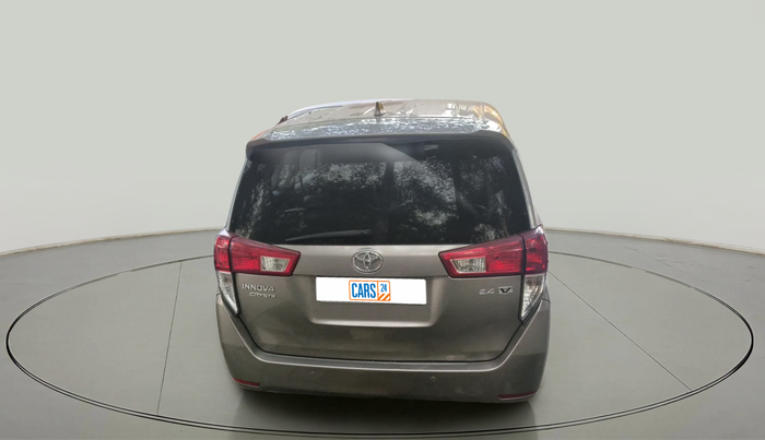2017 Toyota Innova Crysta 2.4 VX 7 STR, Diesel, Manual, 1,29,834 km, exterior