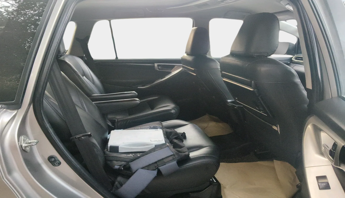 2017 Toyota Innova Crysta 2.4 VX 7 STR, Diesel, Manual, 1,29,834 km, interior