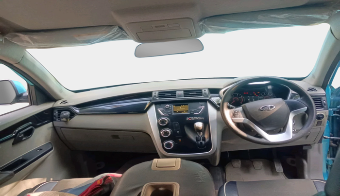 2016 Mahindra Kuv100 K8 D 6 STR, Diesel, Manual, 77,610 km, interior