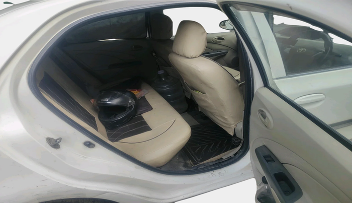 2015 Toyota Etios G, Petrol, Manual, 1,00,617 km, interior