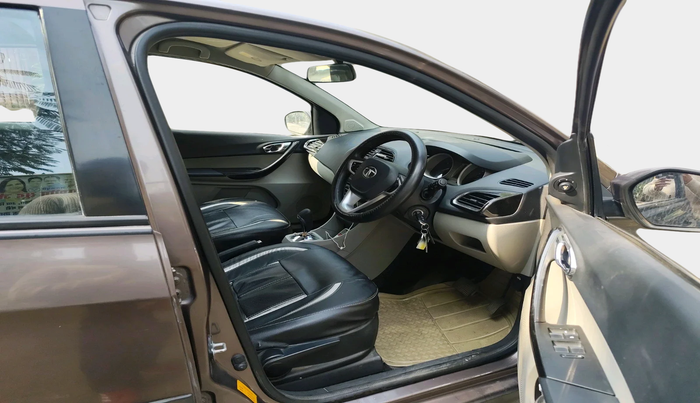 2017 Tata Tiago XZA PETROL, Petrol, Automatic, 24,523 km, interior
