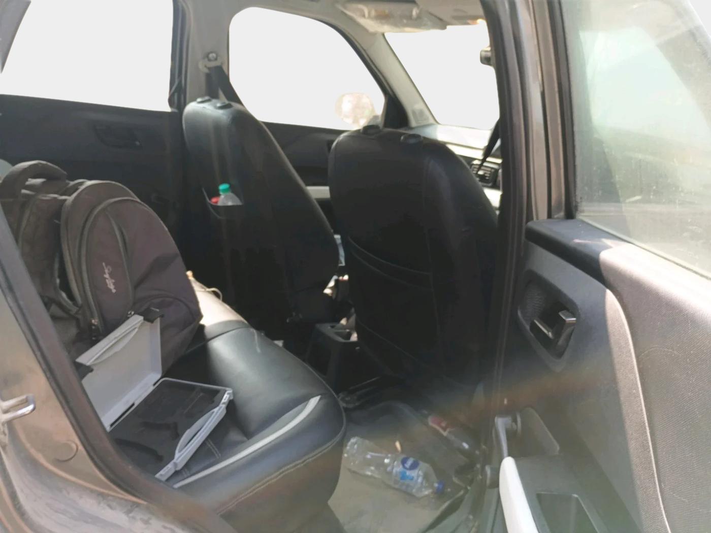 2023 Tata PUNCH PURE MT, CNG, Manual, 28,753 km, interior