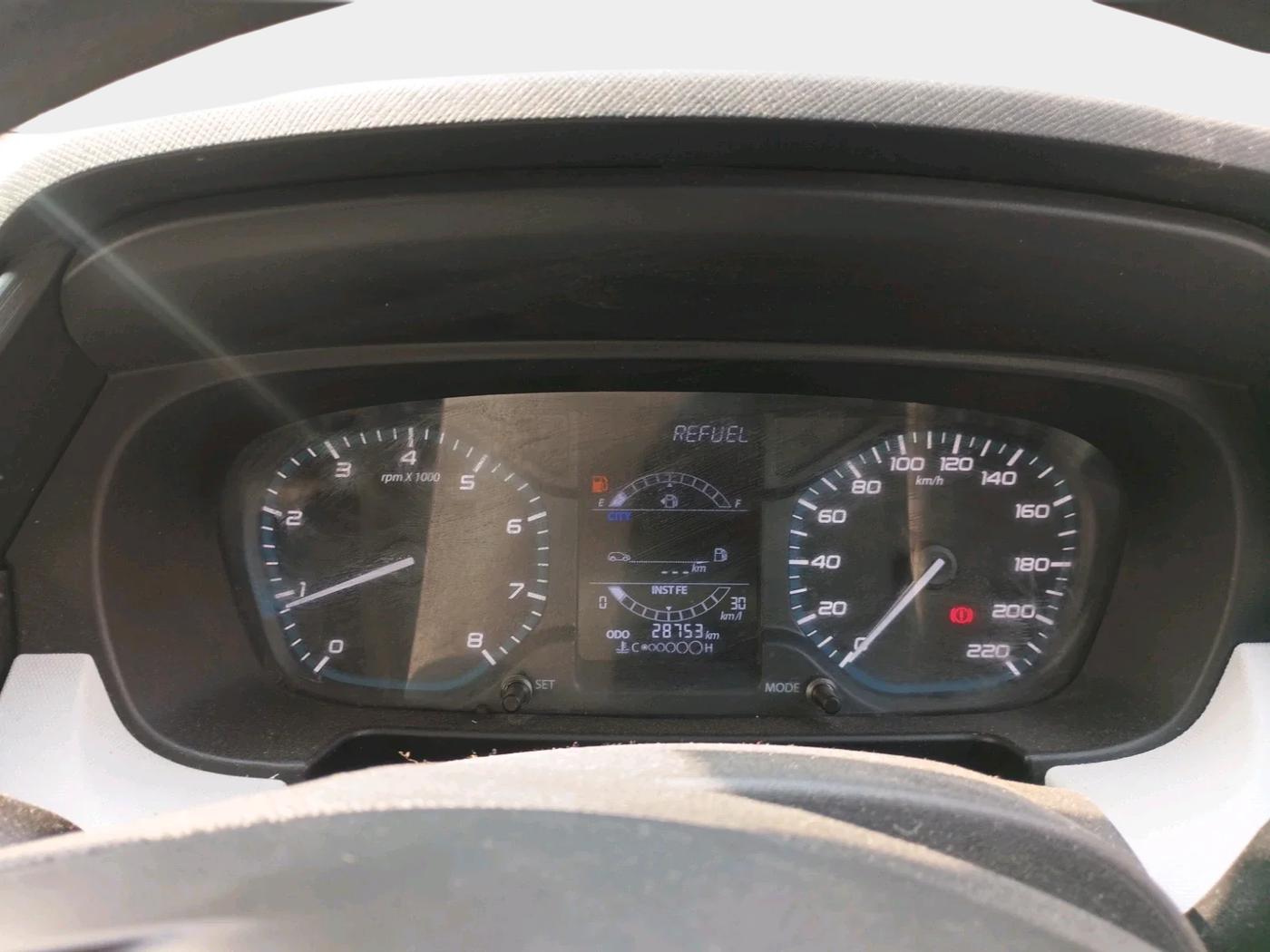 2023 Tata PUNCH PURE MT, CNG, Manual, 28,753 km, interior