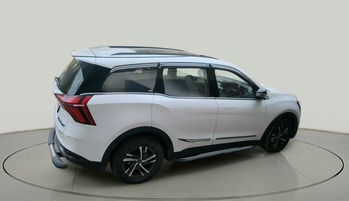 2022 Mahindra XUV700 AX 5 P MT 7 STR, Petrol, Manual, 1,38,070 km, exterior