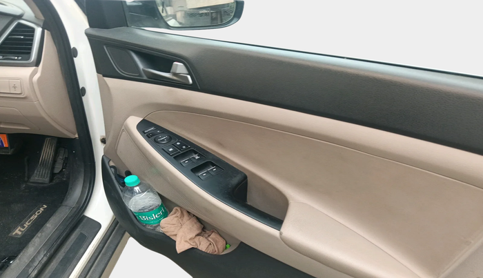 2018 Hyundai Tucson GLS 4WD AT DIESEL, Diesel, Automatic, 99,202 km, interior