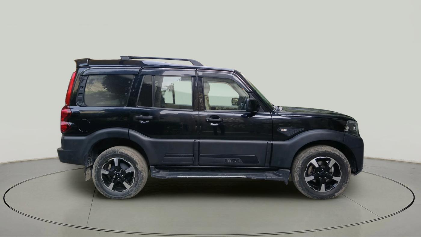 2023 Mahindra SCORPIO CLASSIC S 7STR, Diesel, Manual, 36,084 km, exterior