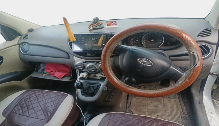 2011 Hyundai i10 ERA 1.1, Petrol, Manual, 1,15,906 km, interior