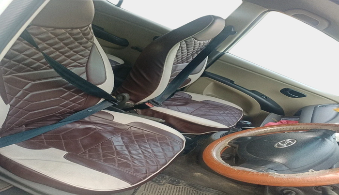 2011 Hyundai i10 ERA 1.1, Petrol, Manual, 1,15,906 km, interior