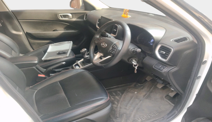 2021 Hyundai VENUE SX 1.0 TURBO, Petrol, Manual, 18,647 km, interior