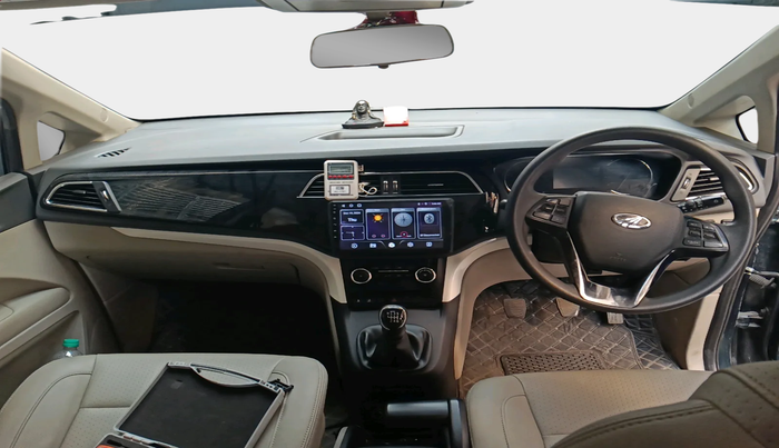 2019 Mahindra MARAZZO M8 8 STR, Diesel, Manual, 71,702 km, interior