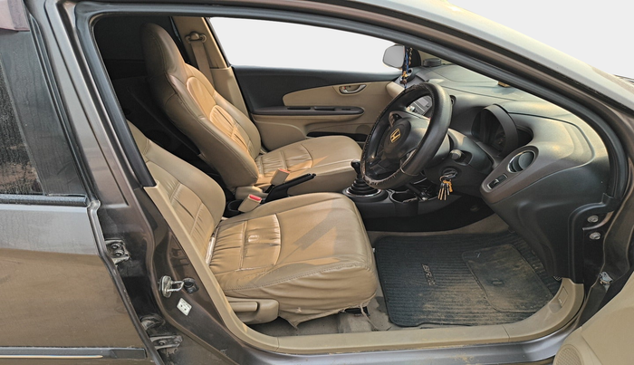 2012 Honda Brio V MT, Petrol, Manual, 88,907 km, interior