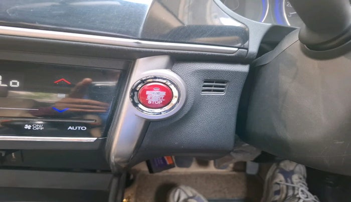 2015 Honda City 1.5L I-VTEC VX, Petrol, Manual, 1,18,265 km, interior