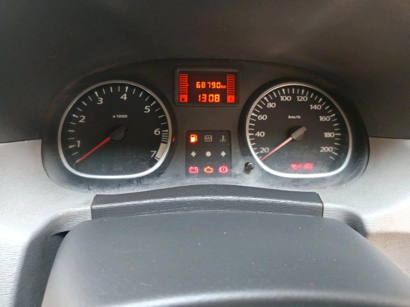 2013 Renault Duster RXE PETROL, CNG, Manual, 68,790 km, interior