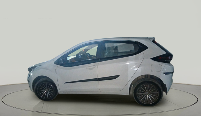 2024 Tata ALTROZ XE CNG, Petrol, Manual, 27,877 km, exterior