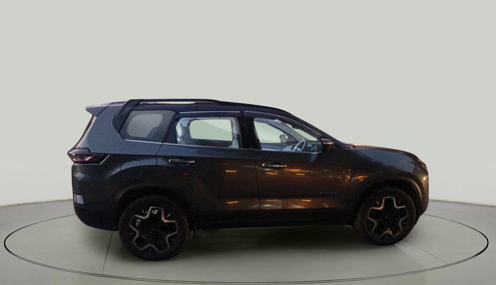 2025 Tata Safari ACCOMPLISHED PLUS DUAL TONE AT, Diesel, Automatic, 7,538 km, exterior