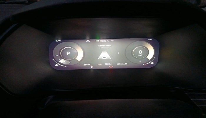 2025 Tata Safari ACCOMPLISHED PLUS DUAL TONE AT, Diesel, Automatic, 7,538 km, interior