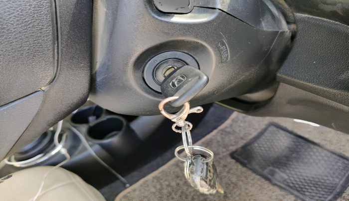 2015 Honda Amaze 1.2L I-VTEC S, Petrol, Manual, 1,14,554 km, interior