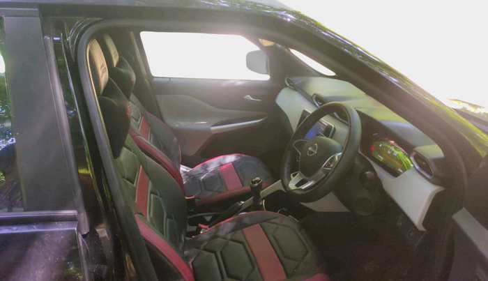 2024 Nissan MAGNITE XV MT, Petrol, Manual, 12,305 km, interior