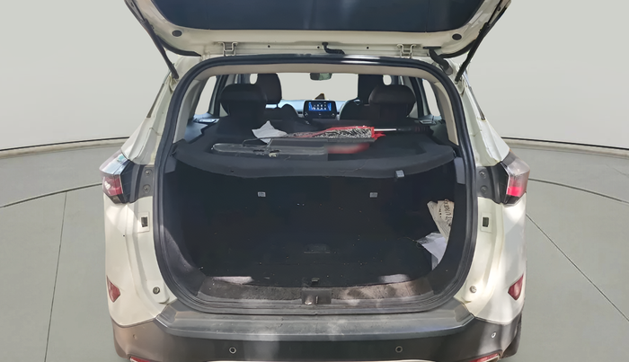 2019 Tata Harrier XZ 2.0L, Diesel, Manual, 1,16,280 km, exterior