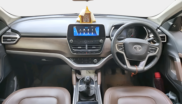 2019 Tata Harrier XZ 2.0L, Diesel, Manual, 1,16,280 km, interior