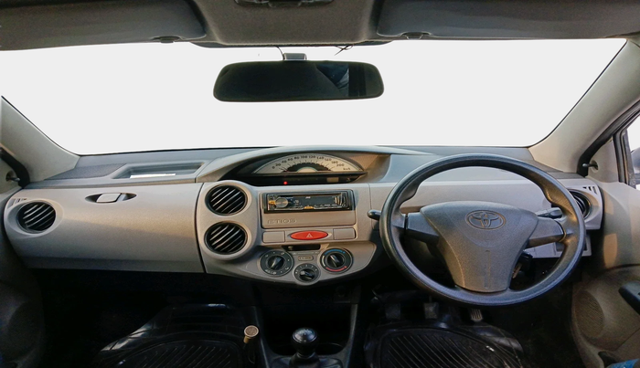 2011 Toyota Etios G, Petrol, Manual, 1,24,449 km, interior