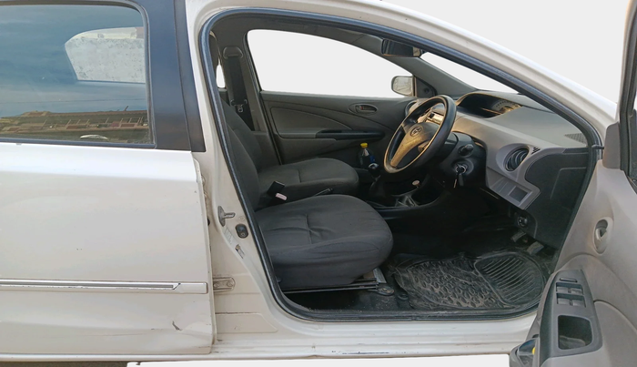 2011 Toyota Etios G, Petrol, Manual, 1,24,449 km, interior