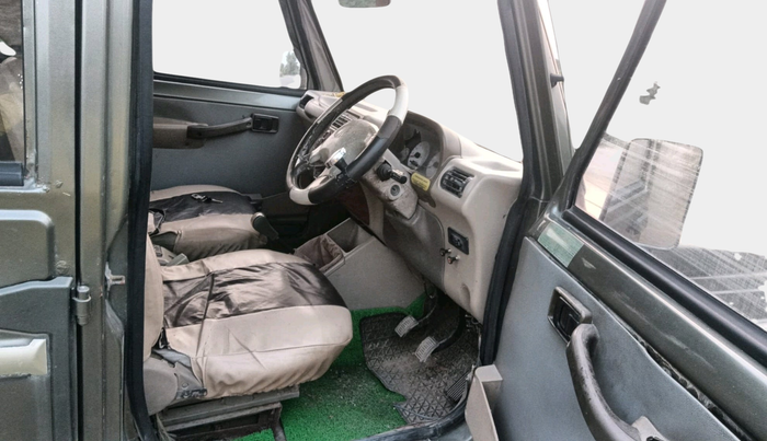 2011 Mahindra Bolero SLX BS-III, Diesel, Manual, 2,37,455 km, interior