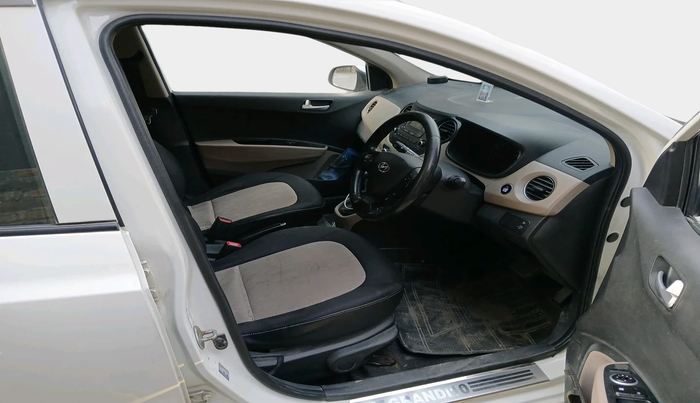 2016 Hyundai Grand i10 ASTA (O) AT 1.2 KAPPA VTVT, Petrol, Automatic, 93,597 km, interior