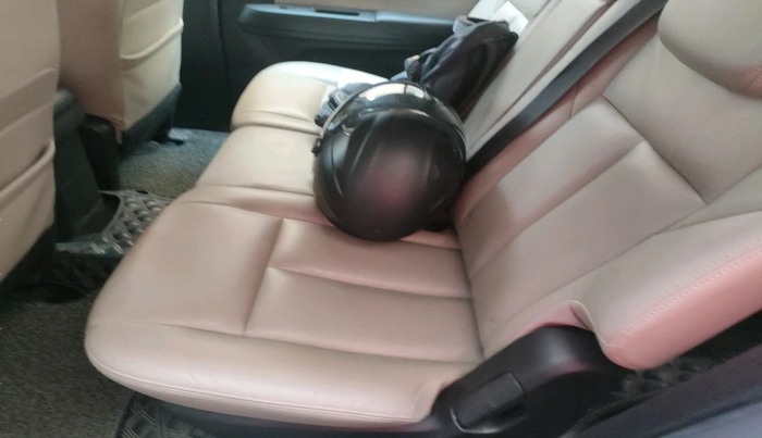 2018 ISUZU MU-X 4x2 AT, Diesel, Automatic, 76,751 km, interior