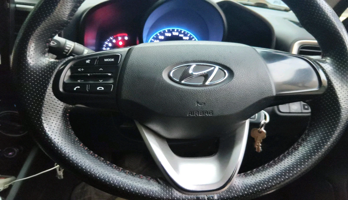 2020 Hyundai VENUE S 1.2, Petrol, Manual, 1,18,619 km, interior