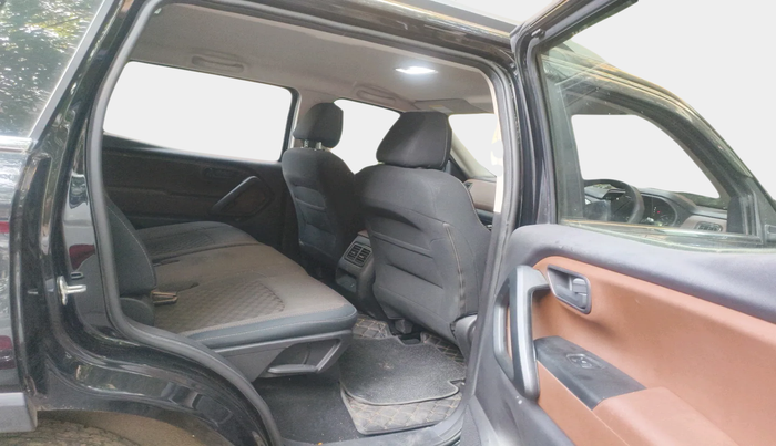 2023 Mahindra SCORPIO-N Z8 L DIESEL MT 2WD 6 STR, Diesel, Manual, 31,216 km, interior