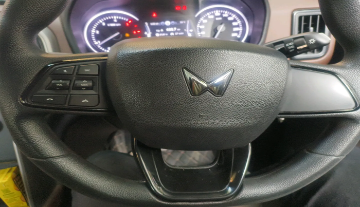 2023 Mahindra SCORPIO-N Z8 L DIESEL MT 2WD 6 STR, Diesel, Manual, 31,216 km, interior