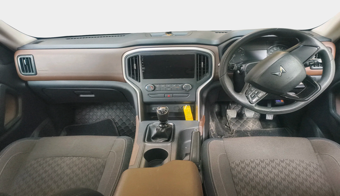 2023 Mahindra SCORPIO-N Z8 L DIESEL MT 2WD 6 STR, Diesel, Manual, 31,216 km, interior