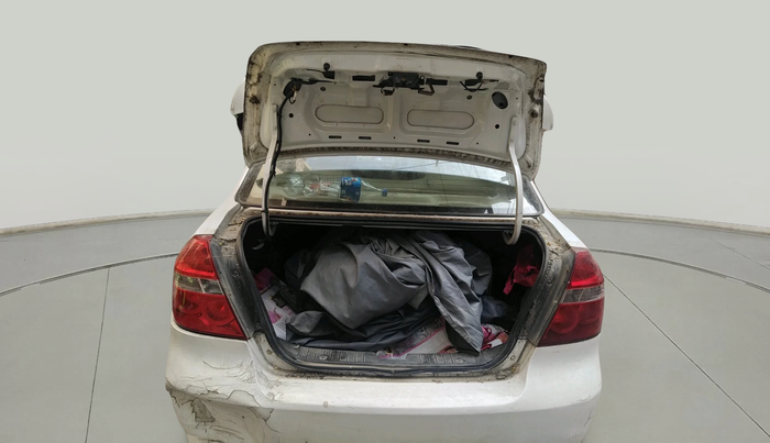 2011 Chevrolet Aveo LT 1.4, Petrol, Manual, 1,00,000 km, exterior