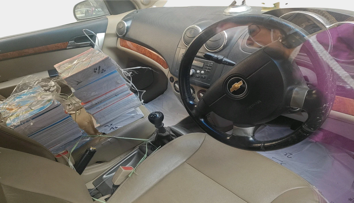 2011 Chevrolet Aveo LT 1.4, Petrol, Manual, 1,00,000 km, interior