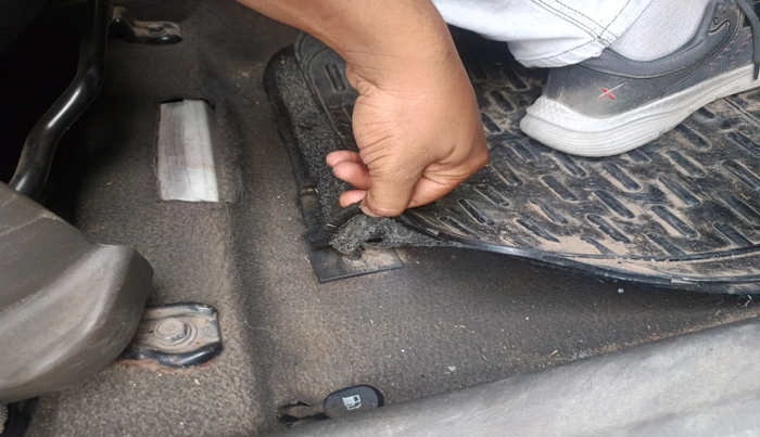 2013 Hyundai i10 MAGNA 1.1, Petrol, Manual, 1,79,776 km, interior